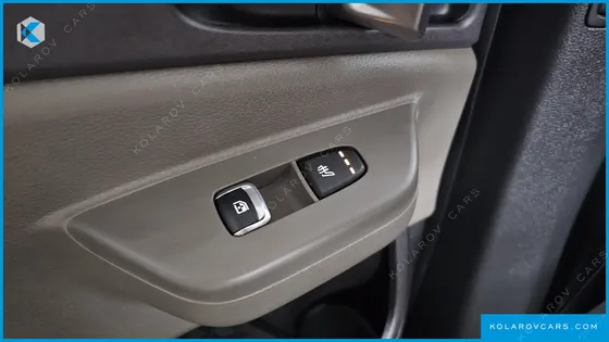 KIA CARNIVAL DIESEL 9-SEATER NOBLESSE