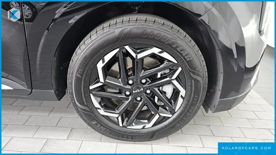 KIA CARNIVAL DIESEL 9-SEATER NOBLESSE