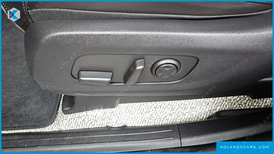 KIA CARNIVAL DIESEL 9-SEATER NOBLESSE