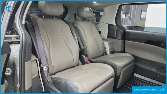 KIA CARNIVAL DIESEL 7-SEATER GRAVITY