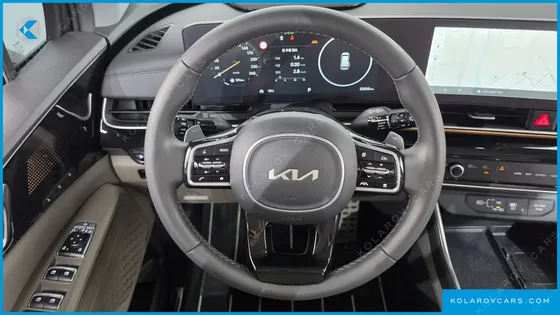 KIA CARNIVAL DIESEL 7-SEATER GRAVITY