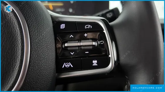 KIA CARNIVAL DIESEL 7-SEATER GRAVITY