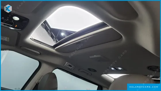 KIA CARNIVAL DIESEL 7-SEATER GRAVITY