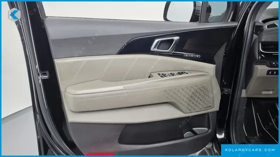 KIA CARNIVAL DIESEL 7-SEATER GRAVITY