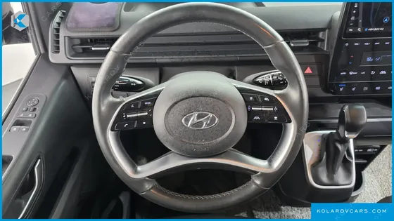 HYUNDAI STARIA L3.5 TOURER 11-SEATER
