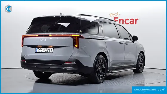 KIA CARNIVAL DIESEL 9-SEATER GRAVITY
