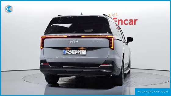 KIA CARNIVAL DIESEL 9-SEATER GRAVITY