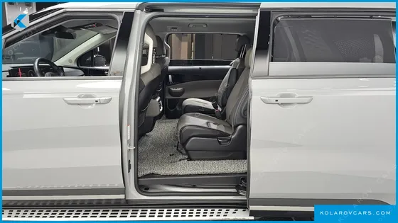 KIA CARNIVAL DIESEL 9-SEATER GRAVITY