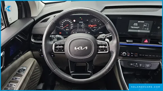 KIA CARNIVAL DIESEL 9-SEATER GRAVITY