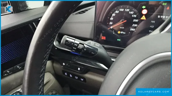 KIA CARNIVAL DIESEL 9-SEATER GRAVITY