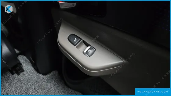 KIA CARNIVAL DIESEL 9-SEATER GRAVITY