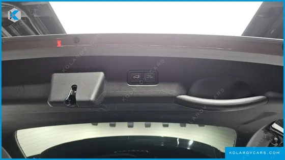 KIA CARNIVAL DIESEL 9-SEATER GRAVITY