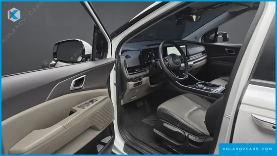 KIA CARNIVAL GASOLINE 9-SEATER PRESTIGE
