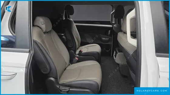 KIA CARNIVAL GASOLINE 9-SEATER PRESTIGE