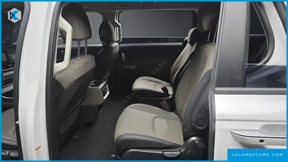 KIA CARNIVAL GASOLINE 9-SEATER PRESTIGE