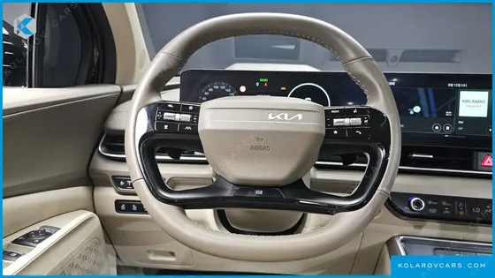 KIA CARNIVAL GASOLINE 7-SEATER NOBLESSE
