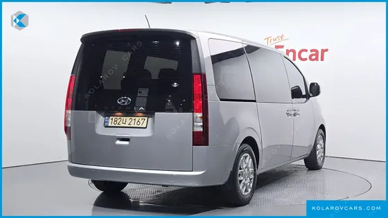 HYUNDAI STARIA TOURER 9-SEATER