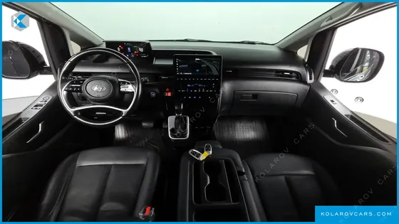 HYUNDAI STARIA TOURER 9-SEATER