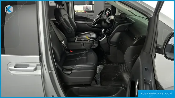 HYUNDAI STARIA TOURER 9-SEATER
