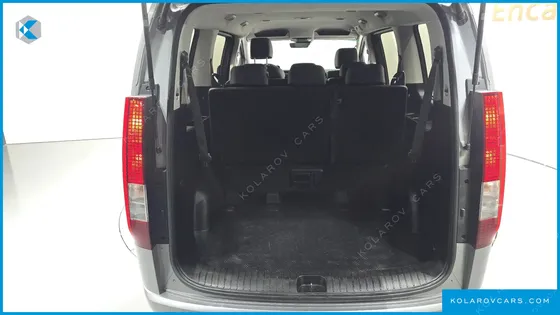 HYUNDAI STARIA TOURER 9-SEATER