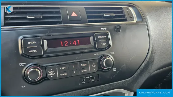 KIA PRIDE 4DR 1.4 MPI