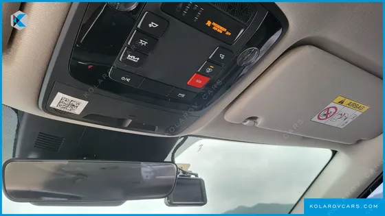 KIA CARNIVAL DIESEL 9-SEATER PRESTIGE