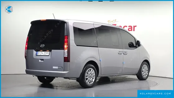 HYUNDAI STARIA HEV 1.6 CARGO 5-SEATER