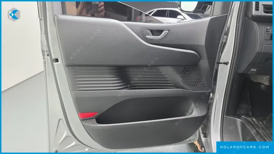 HYUNDAI STARIA HEV 1.6 CARGO 5-SEATER
