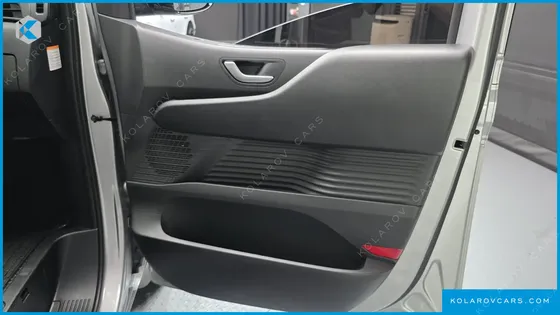 HYUNDAI STARIA HEV 1.6 CARGO 5-SEATER