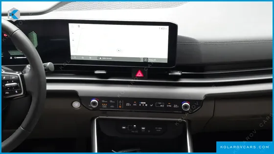 KIA CARNIVAL DIESEL 9-SEATER PRESTIGE