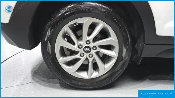 HYUNDAI TUCSON DIESEL 2.0 2WD