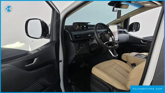 HYUNDAI STARIA L3.5 CARGO 3-SEATER