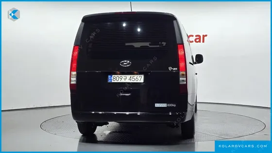 HYUNDAI STARIA L3.5 CARGO 5-SEATER