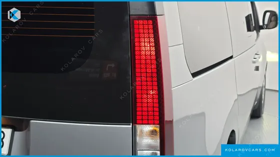HYUNDAI STARIA HEV 1.6 CARGO 5-SEATER