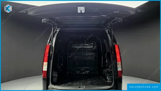 HYUNDAI STARIA CARGO 5-SEATER