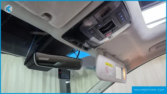 HYUNDAI STARIA 4WD LOUNGE 9-SEATER