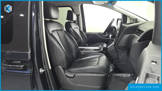HYUNDAI STARIA L3.5 CARGO 5-SEATER