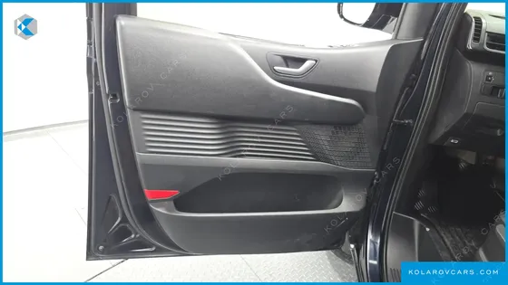 HYUNDAI STARIA L3.5 CARGO 5-SEATER