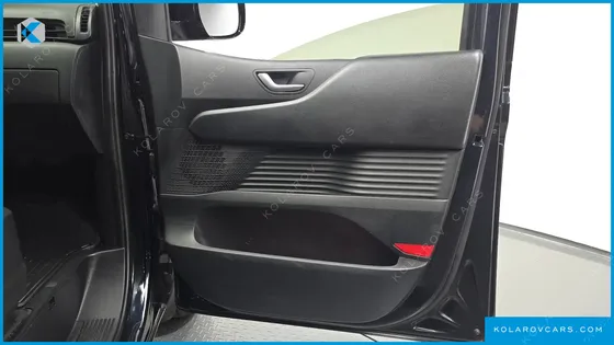 HYUNDAI STARIA L3.5 CARGO 5-SEATER