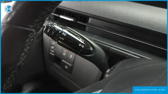 HYUNDAI STARIA L3.5 CARGO 5-SEATER