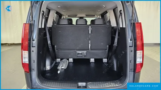 HYUNDAI STARIA 4WD TOURER 9-SEATER
