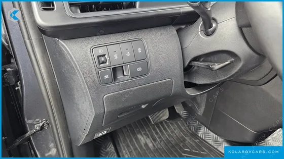 HYUNDAI STARIA 4WD TOURER 9-SEATER