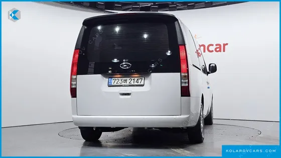 HYUNDAI STARIA TOURER 11-SEATER