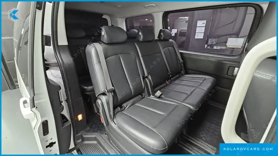 HYUNDAI STARIA TOURER 11-SEATER