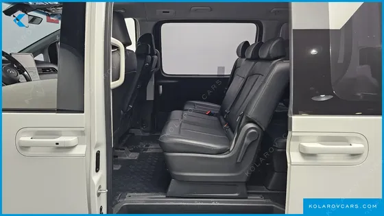 HYUNDAI STARIA TOURER 11-SEATER