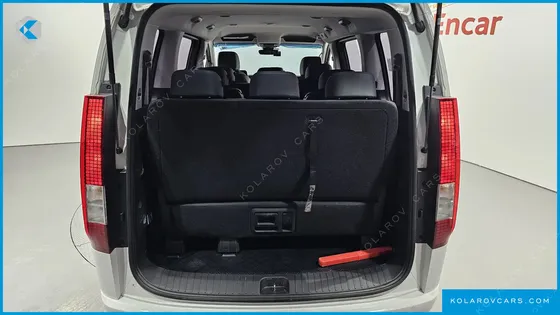 HYUNDAI STARIA TOURER 11-SEATER