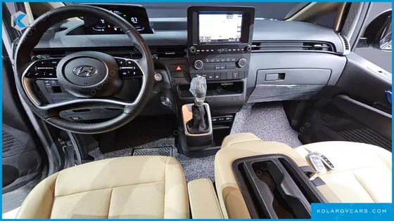 HYUNDAI STARIA CARGO 3-SEATER