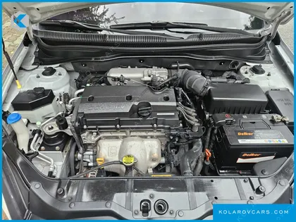 HYUNDAI VERNA 1.4 DOHC DELUXE