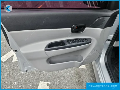 HYUNDAI VERNA 1.4 DOHC DELUXE