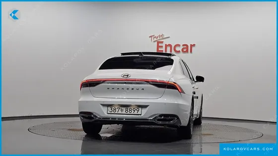 HYUNDAI GRANDEUR LE BLANC